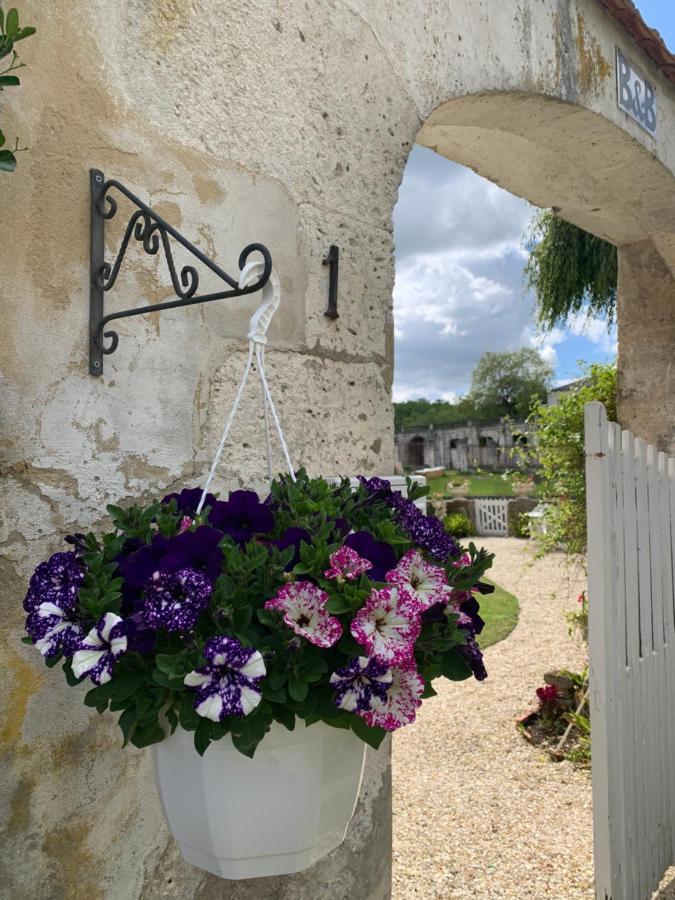 La Maison Du Pont La Rochebeaucourt-et-Argentine Екстериор снимка